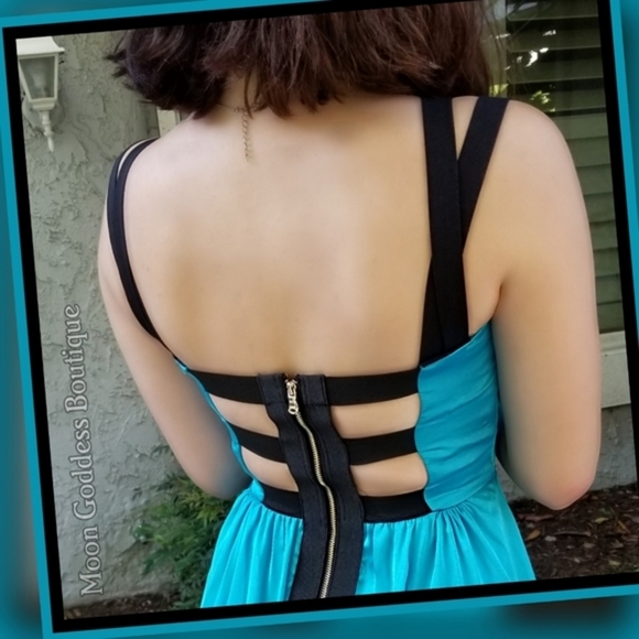 GUESS Party Dress – High-Low Silky Blue & Black, Strappy Open Back – Size S/2 - Picture 5 of 16